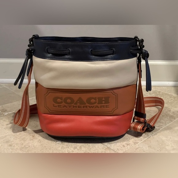 Coach Handbags - Coach C6843 Field Bucket Bag with Colorblock Quilting
